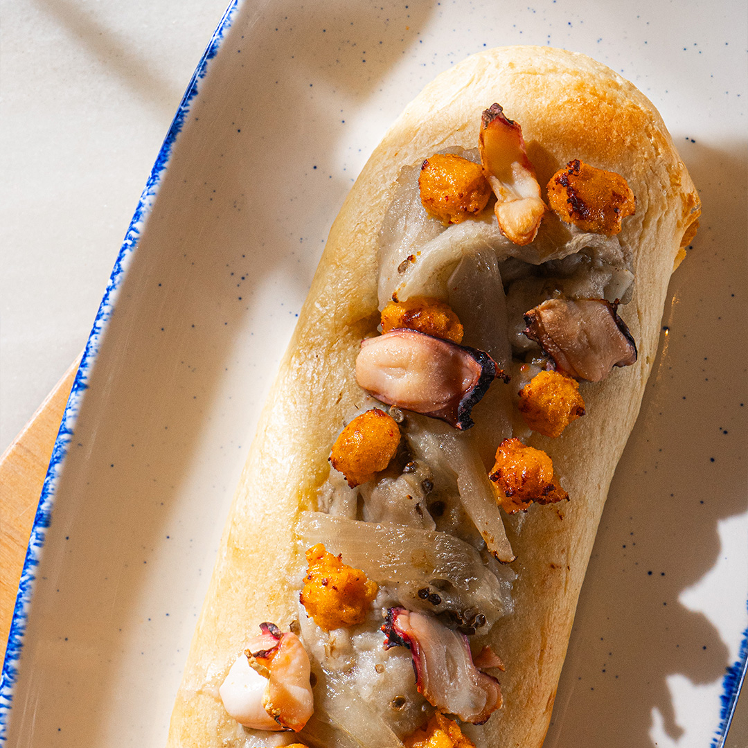 Pulpo Seco y Berenjena Asada